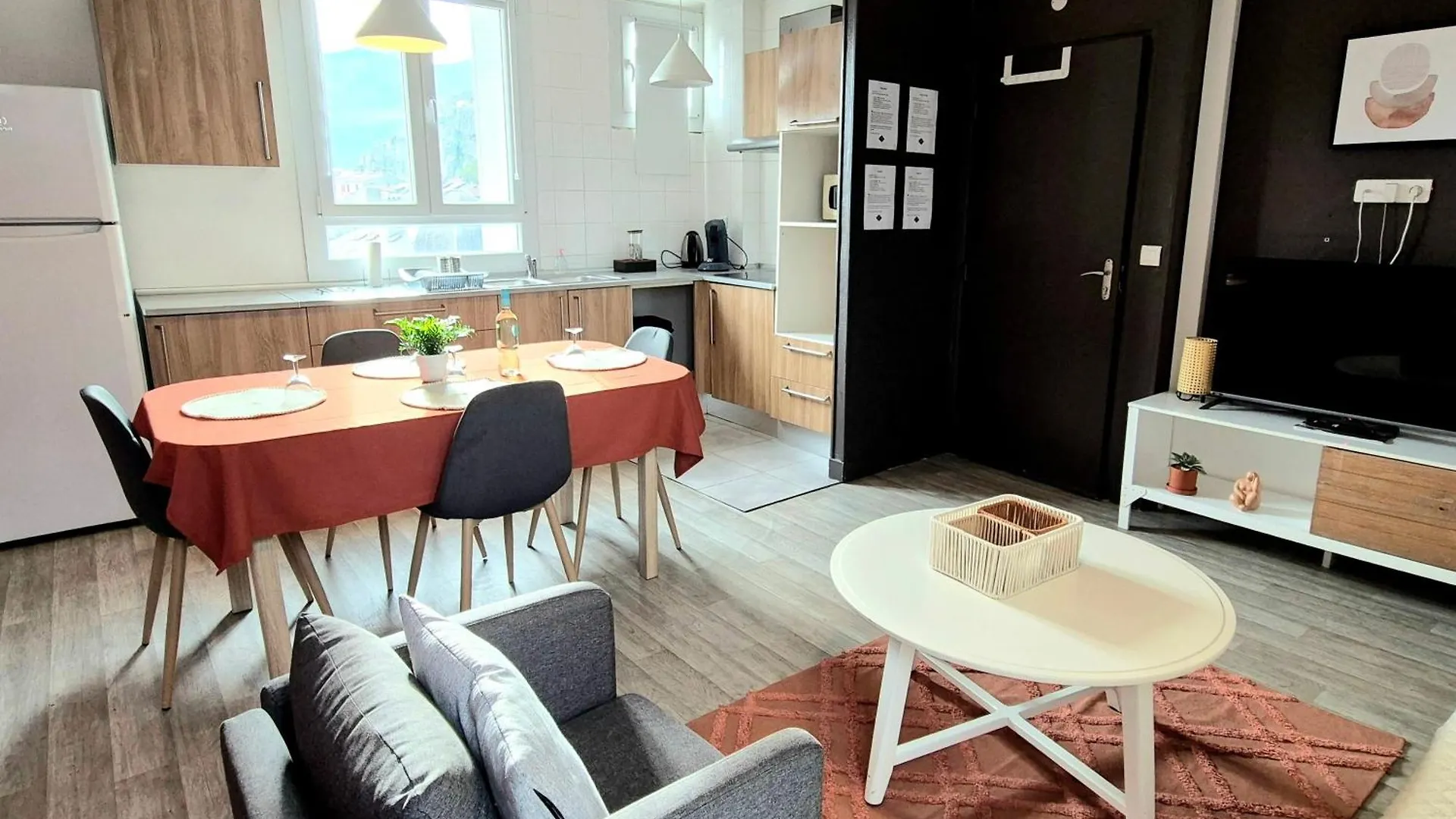 Appartement Cosy Chic Au Coeur De Lourdes-Wifi-Parking